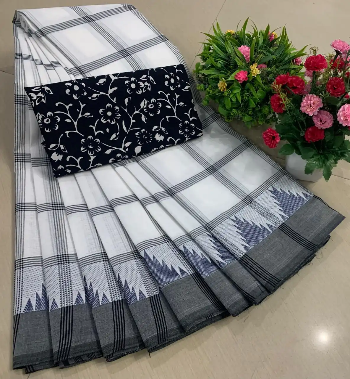White Black Checked Floral Kalamkari Blouse Pure Cotton Saree